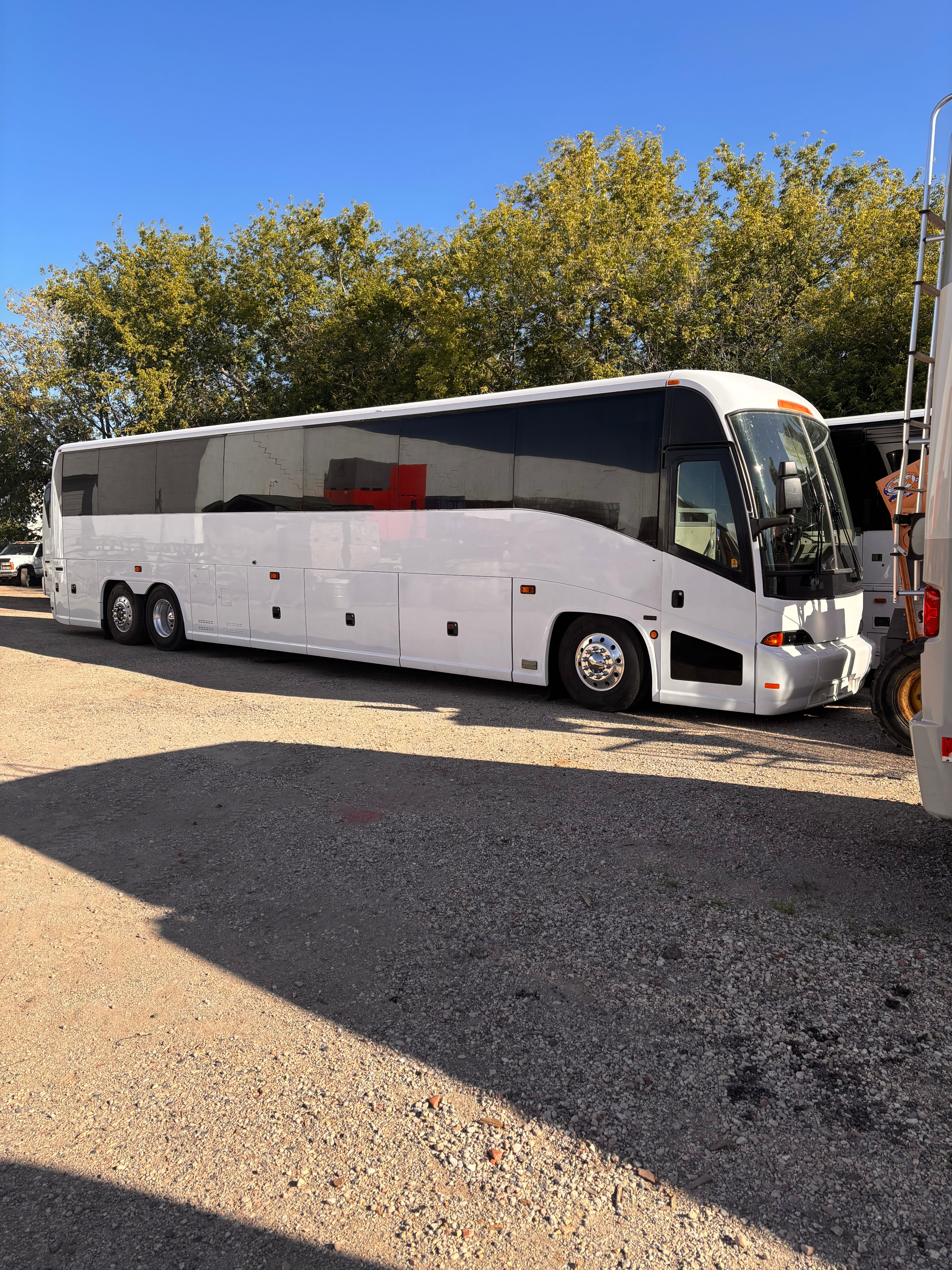 2008-2011 MCI J4500 Prison Bus