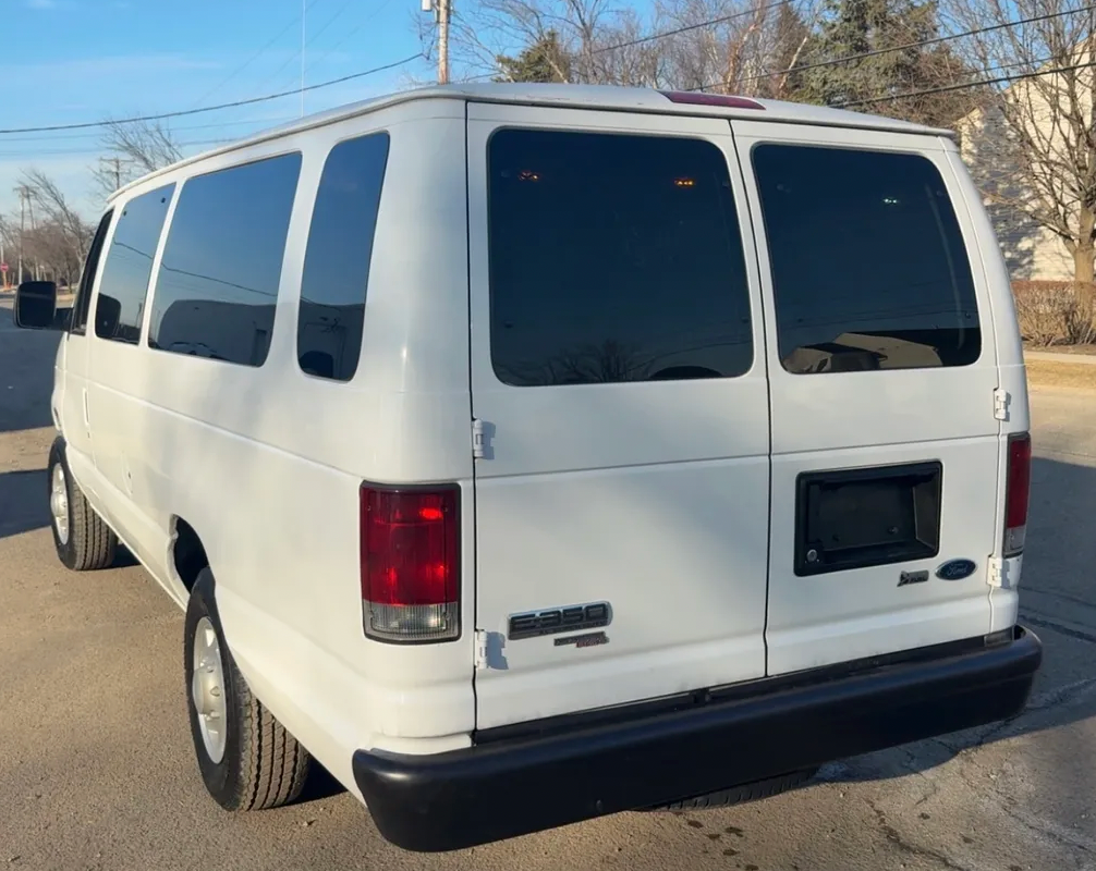 Ford E350 XLT Prison Transport Van