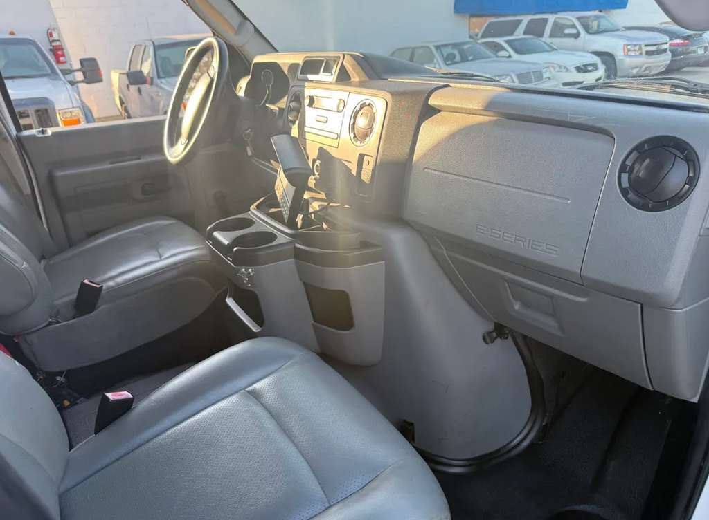 Ford E350 XLT Prison Transport Van